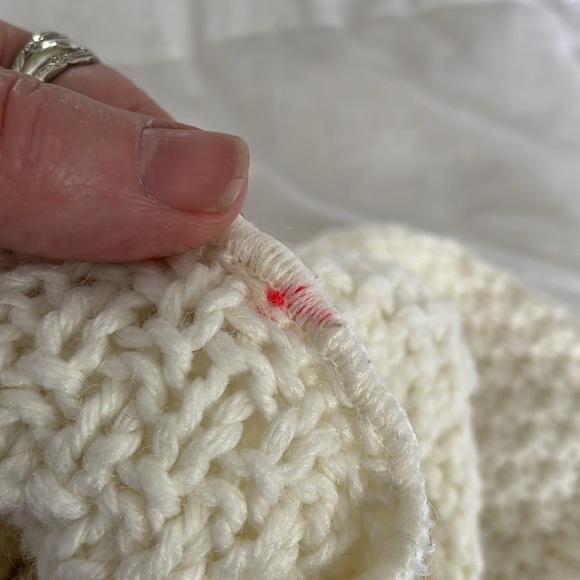 Dynamite Vintage Wool/Acrylic blend Chinky Cream Sweater Size M - Picture 9 of 13